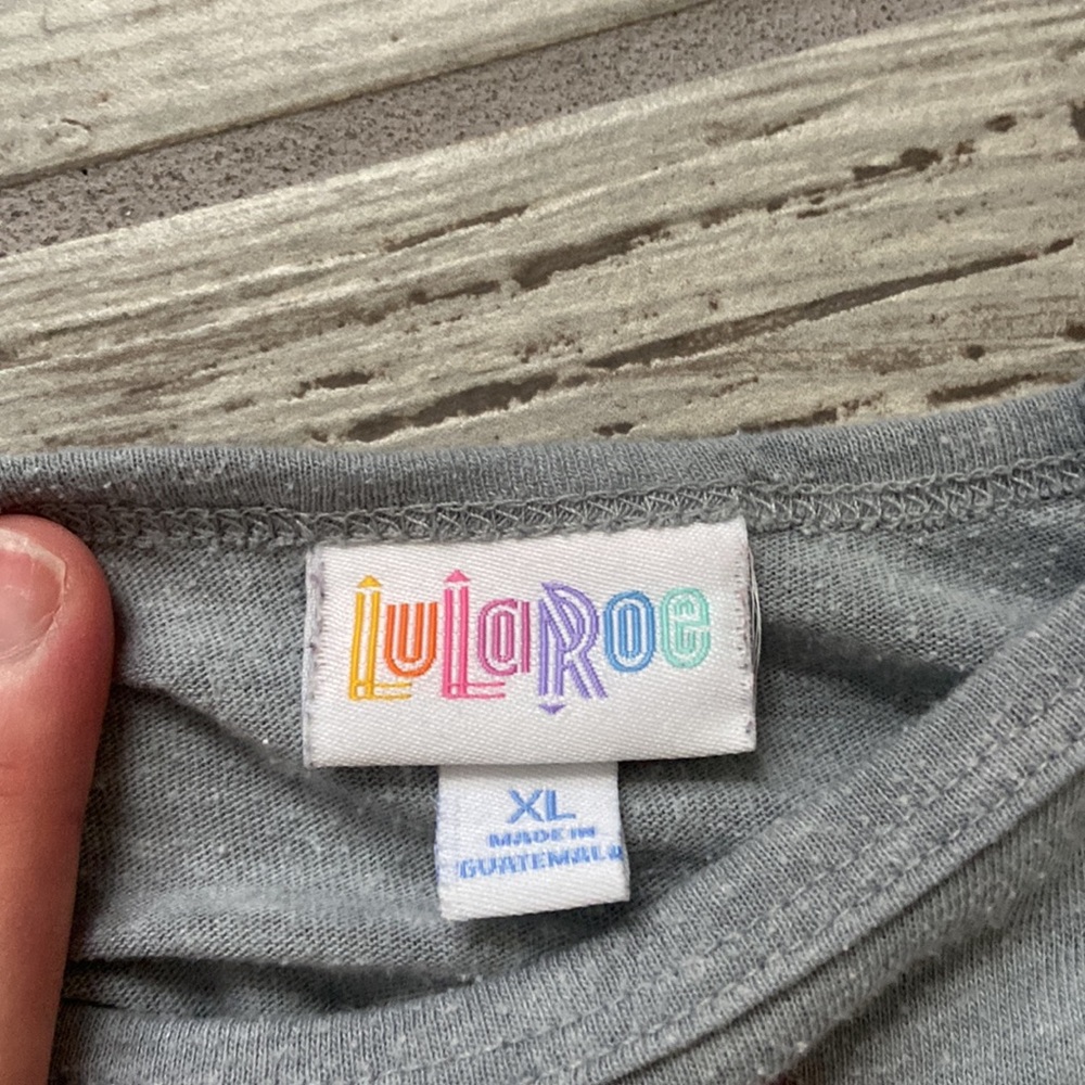 LulaRoe Raglan Tee - Picture 3 of 3
